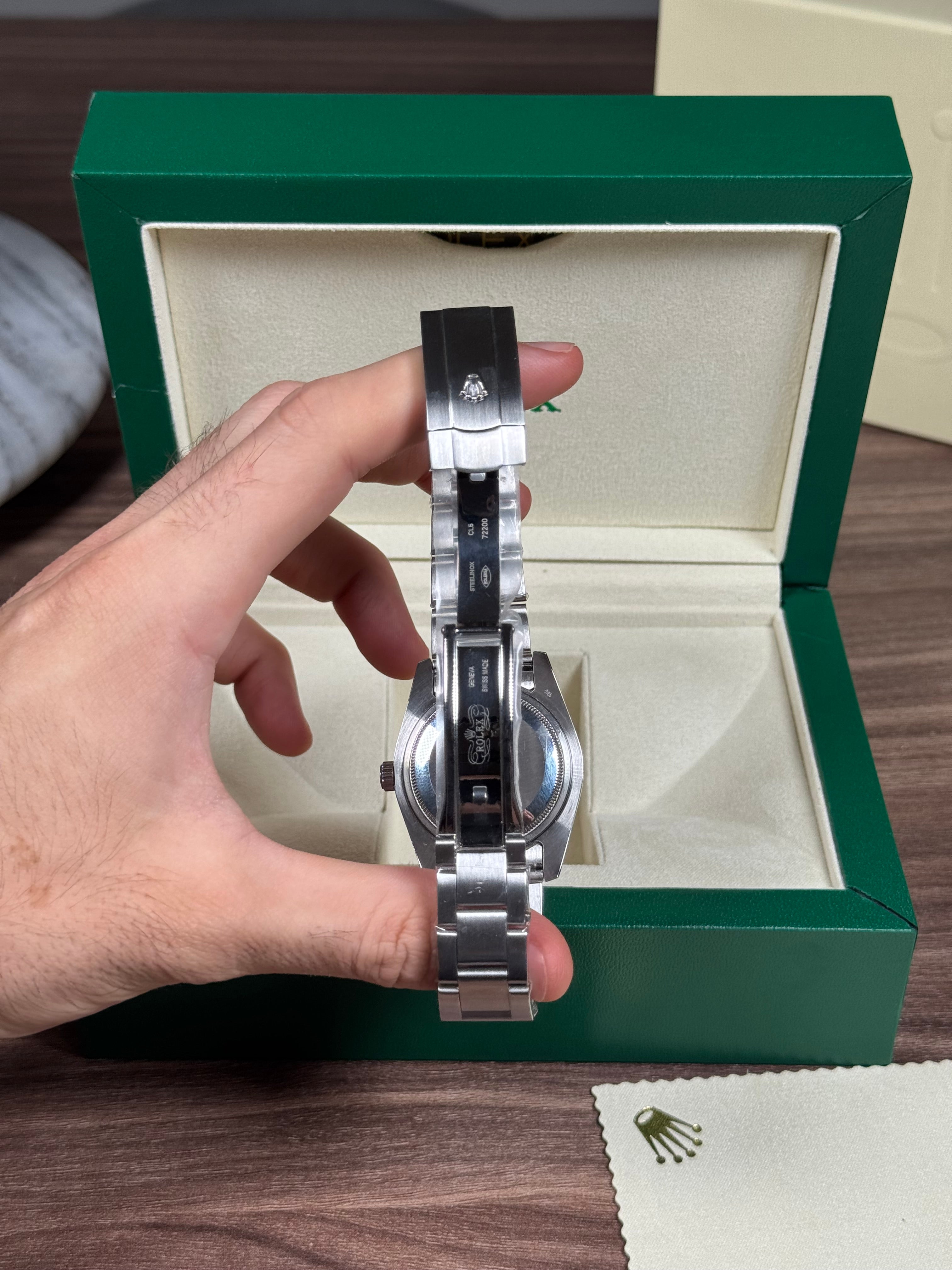 Rolex Oyster Perpetual 41 mm – Esfera Azul Turquesa