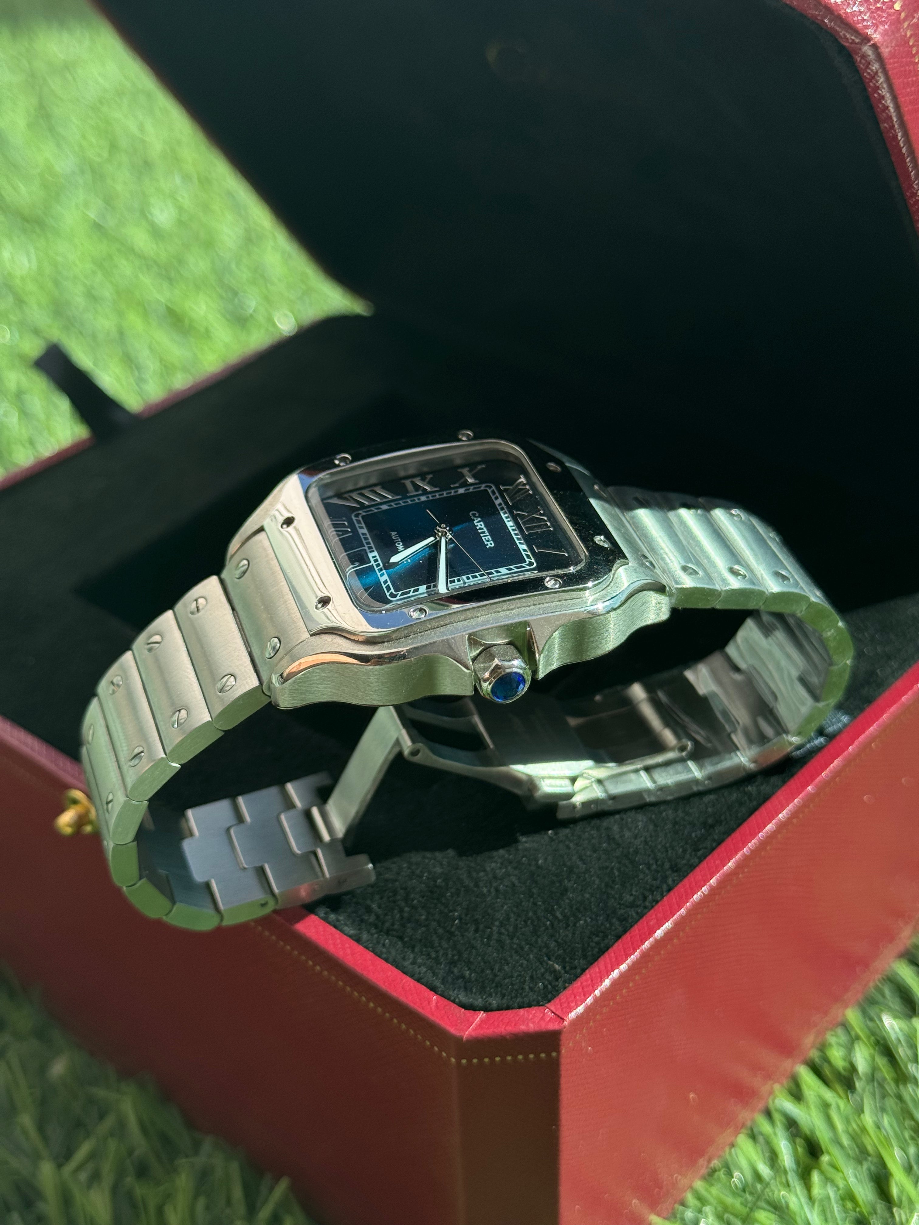 RELOJ SANTOS DE CARTIER FONDO AZUL