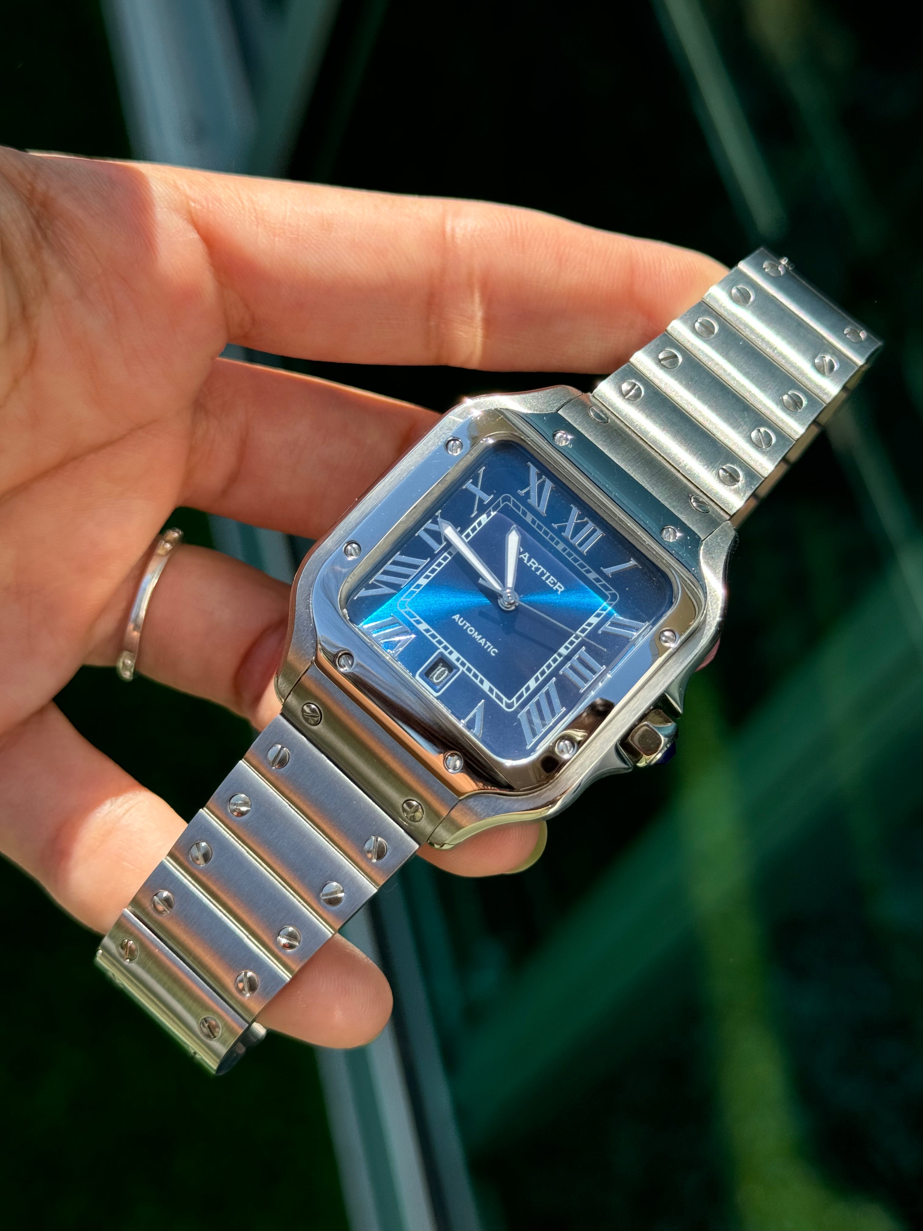 RELOJ SANTOS DE CARTIER FONDO AZUL